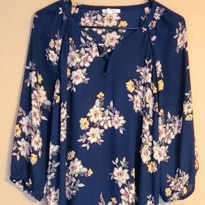Maurices Misses Size L Navy Blue Floral Print Top Like New